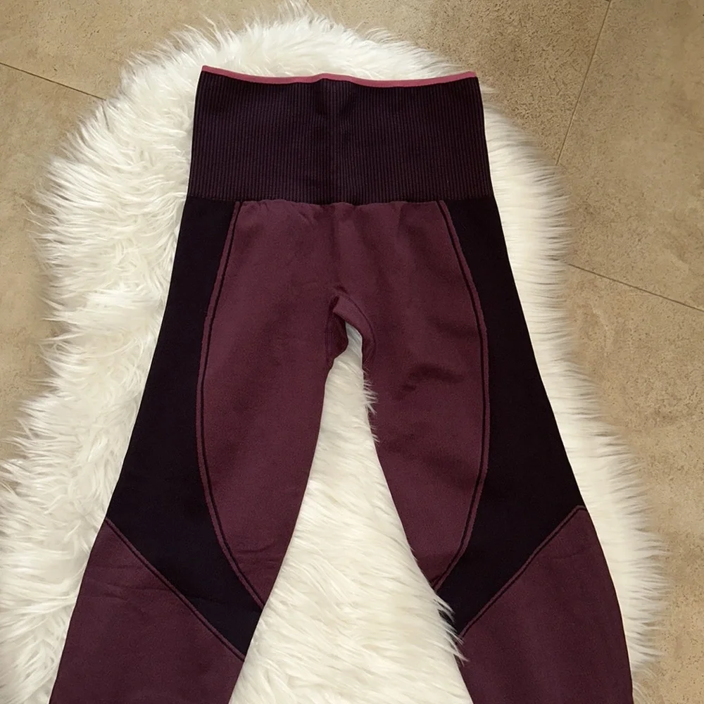 ThirdLove Power Purple Flex Seamless Compression High-Waist Leggings - Picture 7 of 13